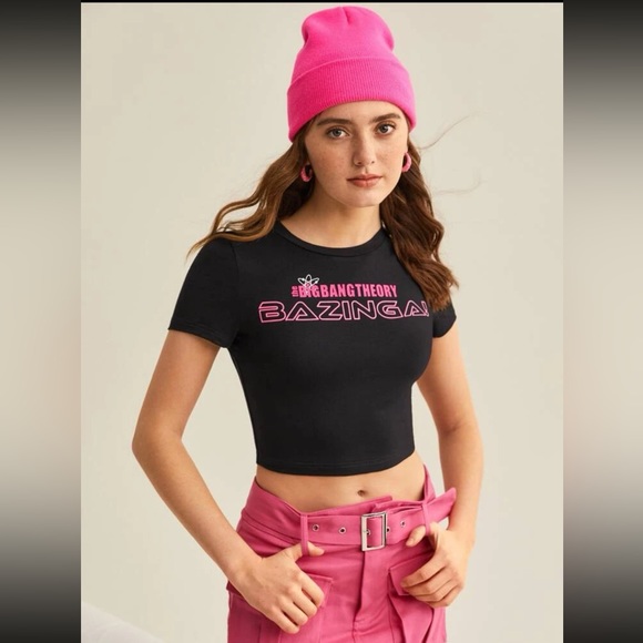 THE BIG BANG THEORY X SHEIN Letter Graphic Crop
Tee - Picture 6 of 6